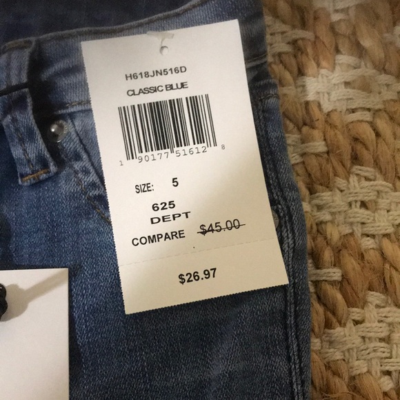 🎊🎉NWT HUDSON SKINNY ROLL CROP - Picture 7 of 7